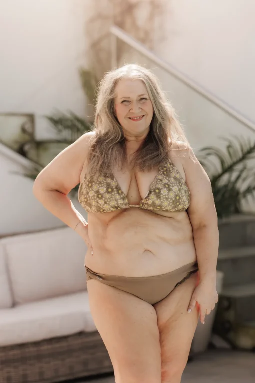 Cuba Ruffles bikinitopp - Mørk beige - Daisy