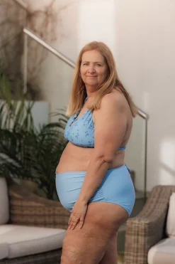 Cuba Ruffles bikinitopp - Lyseblå - Lilly