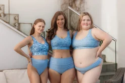 Mid Waist Bikini String - Lyseblå
