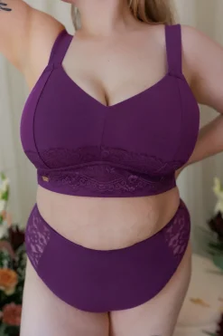 Amanda Big Cup BH - Mørk lilla
