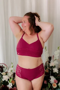 Amanda Small Cup BH - Mørk rød